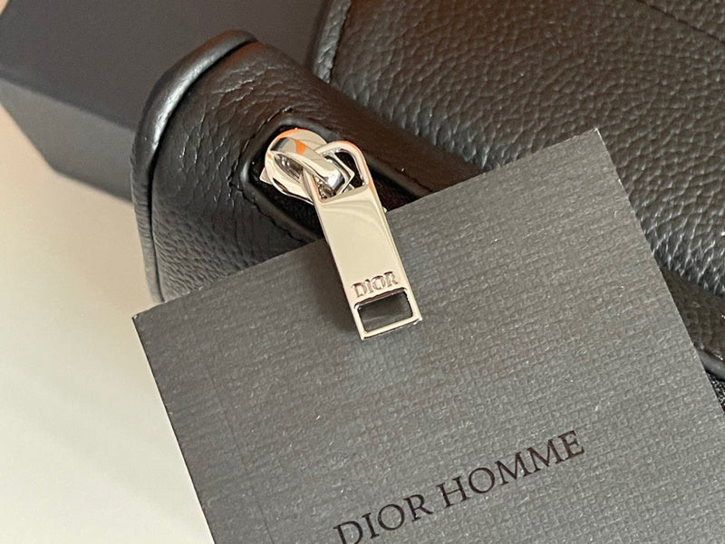 Styled lifestyle shot of refined everyday-luxe women's handbag – women's designer-style accessory