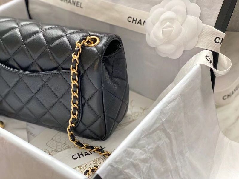 Zivas Charm Sleek Silhouette Designer Handbag (Effortless Style Upgrade) – Styled Look