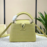  Chic handbag carried on shoulder 10