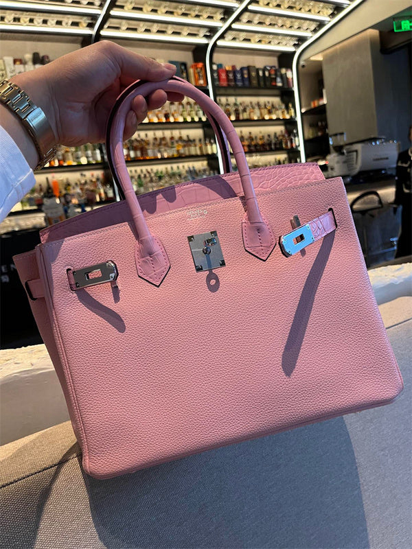  carryall bag interior and compartment view 9
