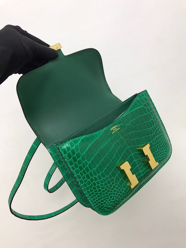 Interior view of poised premium bag