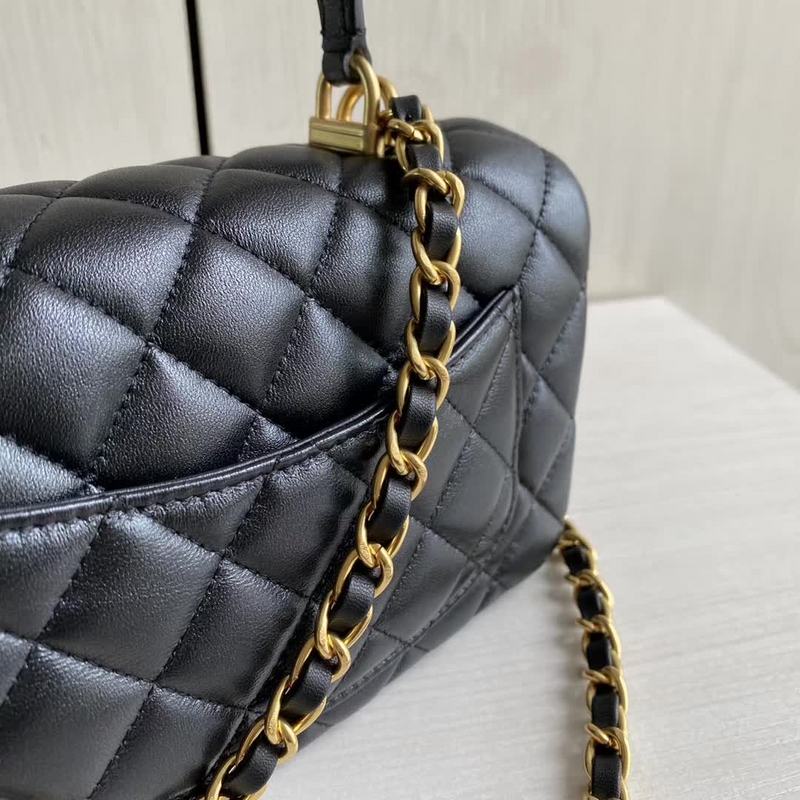  mid purse view 2