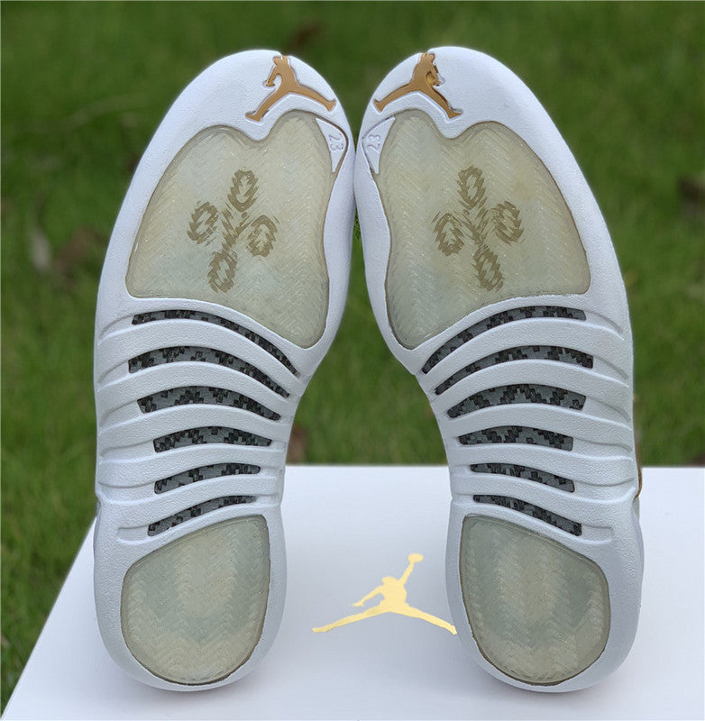 Nike Men's & Women's Premium Athletic Sneakers — Style 043 back view