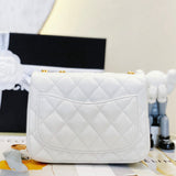 handbag, compact everyday style, image 3