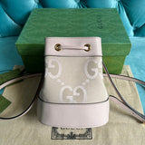 Front view of modern chic women's handbag – women's luxury accessory