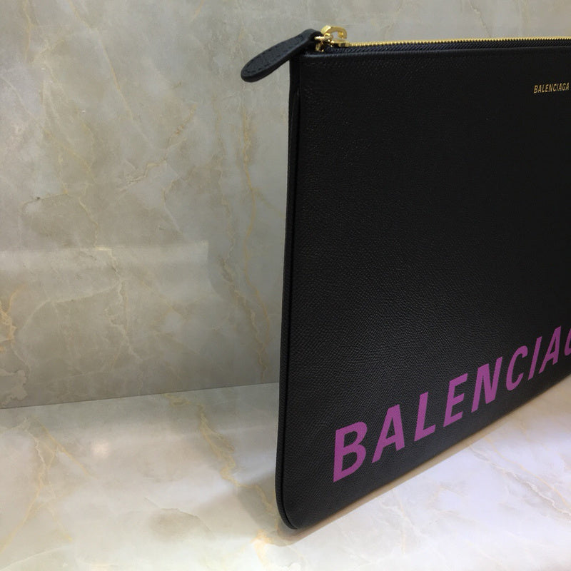 Timeless Faux Leather Handbag - Chic Everyday Appeal | Women's Luxury Handbag #1034 - back view (image 4) of designer-inspired handbag