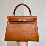  satchel interior and compartment view 9