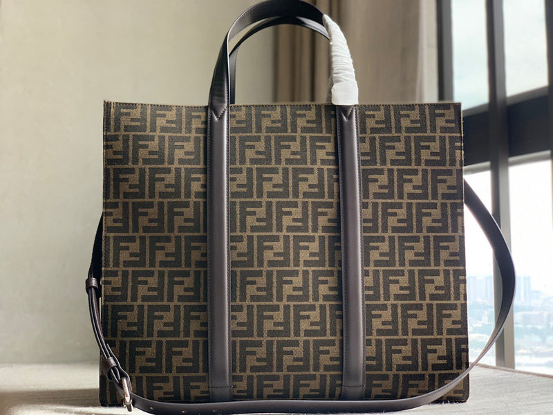 Ziva's Charm handbag – full view (41cm*35cm*19cm)