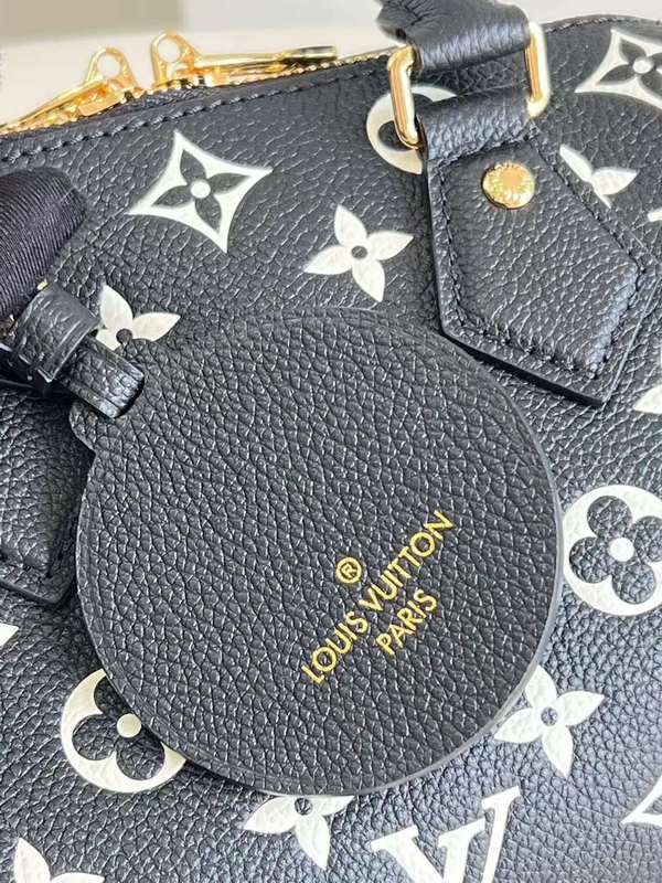 Interior view of premium everyday-luxe women's handbag – women's statement bag