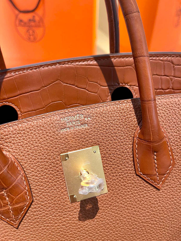 Chic bag women's premium everyday handbag