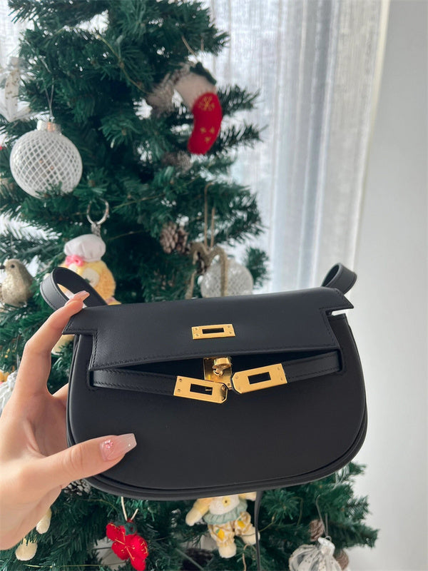 Structured handbag styled for everyday wear