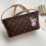 Side profile of modern classic women's handbag – women's premium purse