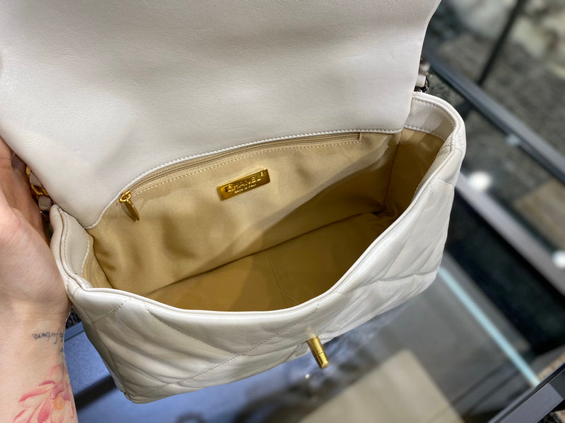  women's handbag, mid design, view 7