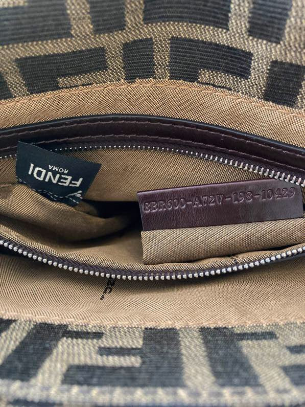 Ziva's Charm handbag – product shot (Standard Size)
