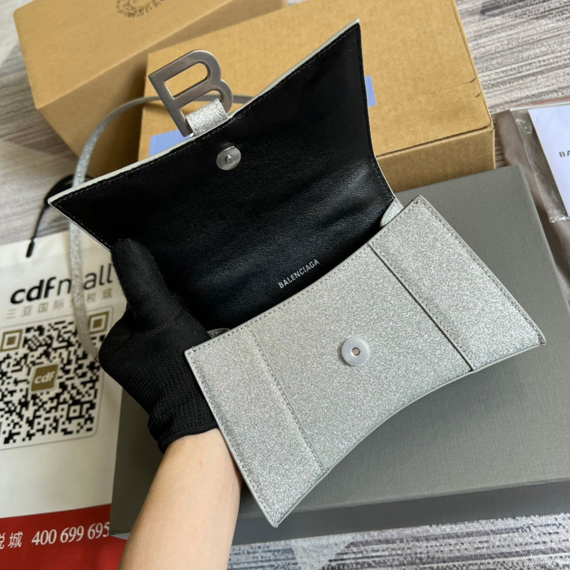 Interior view of polished statement women's handbag – women's premium purse