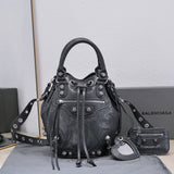 Zivas Charm Versatile Design Statement Handbag (Timeless Wardrobe Addition) – Full Silhouette 5