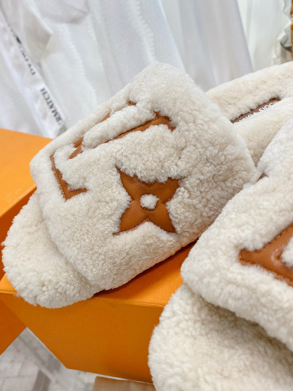Louis Vuitton Camel Platform Heels - Toe Detail View