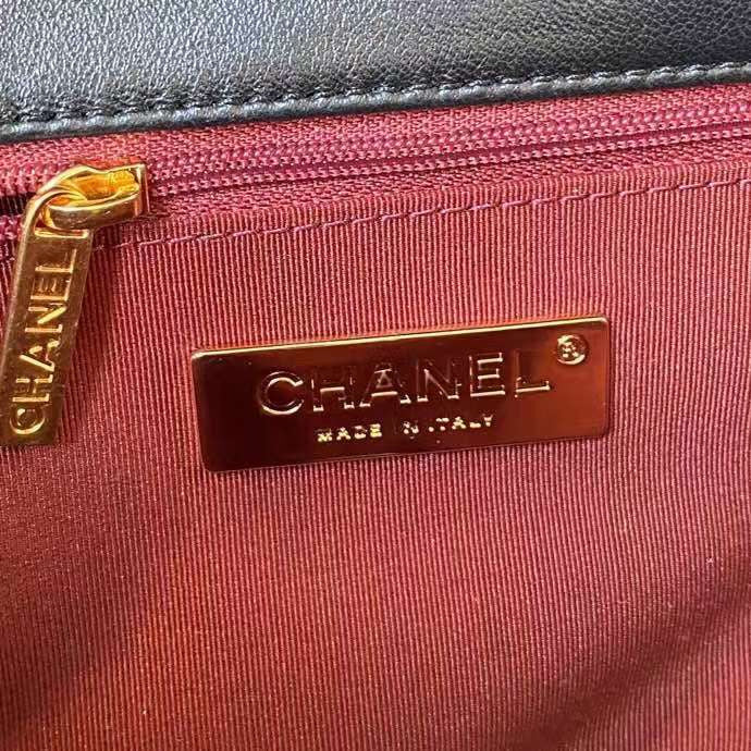  women's handbag, spacious design, view 9