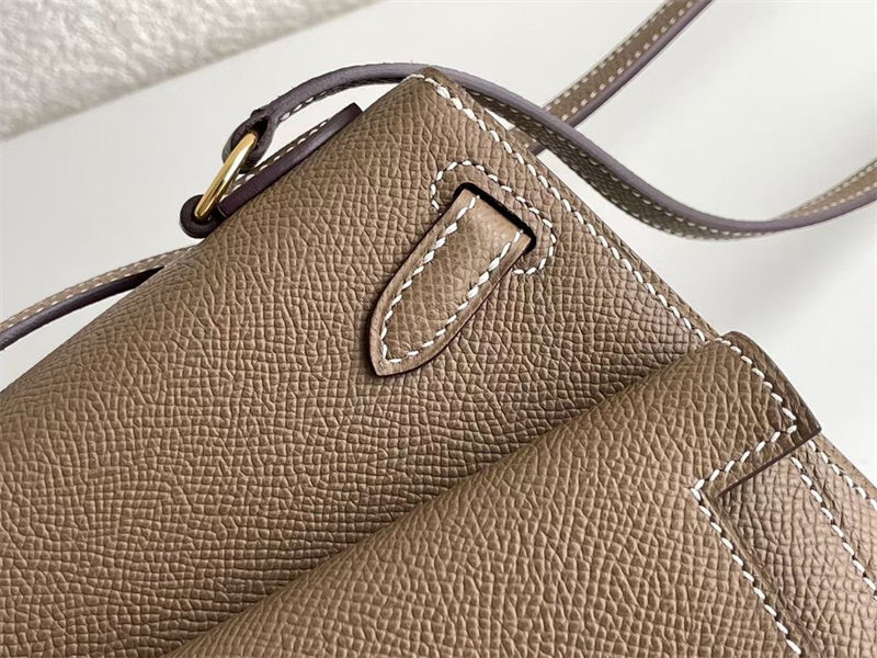 Interior view of sculpted premium bag