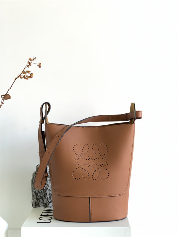 Ziva's Charm handbag – lifestyle view (32cm*26cm*13cm)