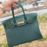  shoulder bag interior and compartment view