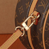  Versatile crossbody bag front view 7