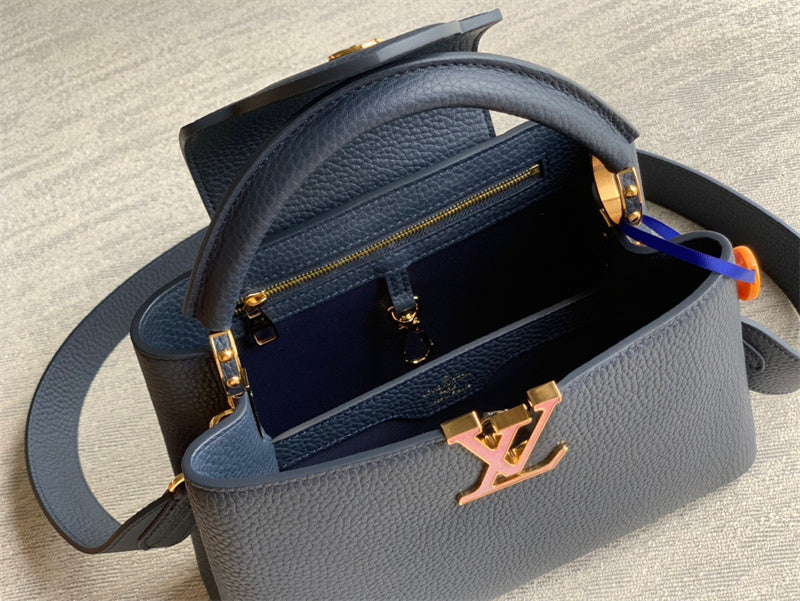  elegant carryall bag detail view showing craftsmanship 14