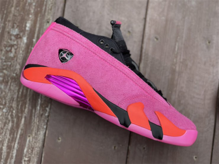 Nike Men's & Women's Premium Casual Sneakers — Style 232 hardware detail