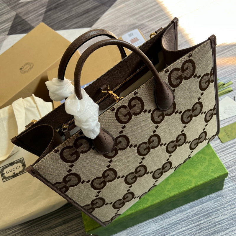 Styled lifestyle shot of statement sleek women's handbag – women's everyday handbag