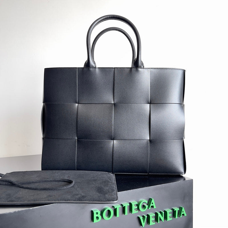 Refined Vegan Leather Handbag - Everyday Elegance | Women's Premium Handbag #1574 - front view (image 1) of designer-inspired handbag