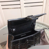 Side profile of polished structured women's handbag – women's everyday handbag