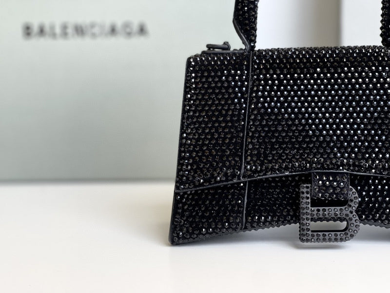 Zivas Charm Versatile Design Statement Handbag (Everyday Luxury Essential) – Back View