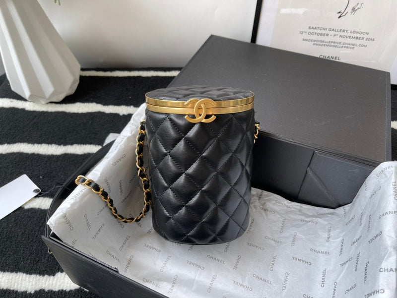  handbag, versatile everyday style, image 1
