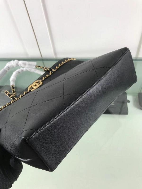 Zivas Charm Modern Minimalist Look Fashion Handbag (Versatile Style Statement) – Back View