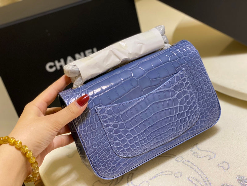  mid purse view 9