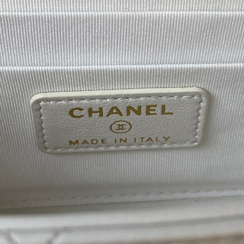  women's handbag, compact design, view 3