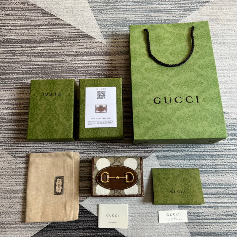 Side profile of modern refined women's handbag – women's premium purse