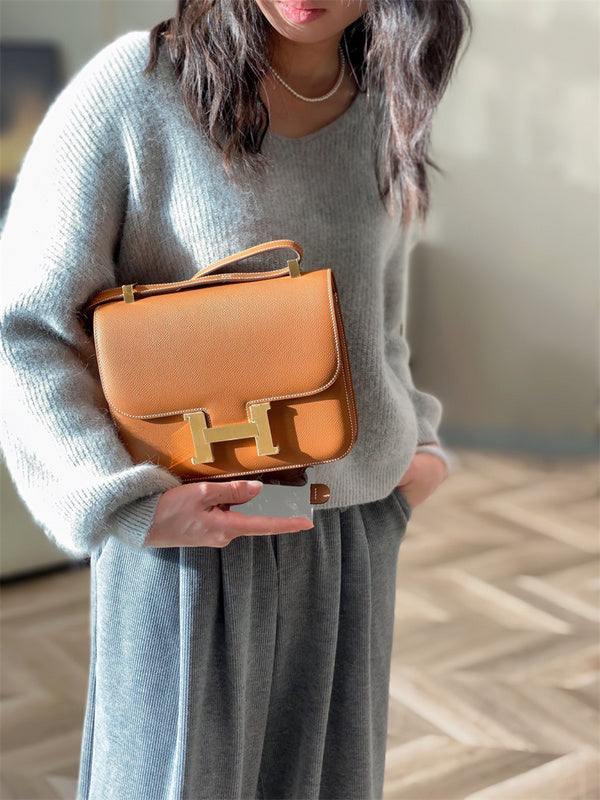 Streamlined bag shown from front angle