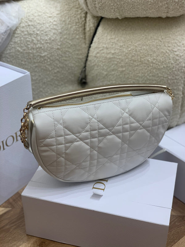 Front view of structured premium women's handbag – women's luxury handbag