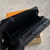 graceful shoulder bag detail view showing craftsmanship