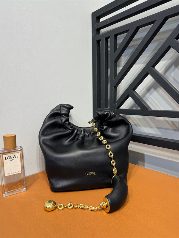 Ziva's Charm handbag – front view (29cm*24cm*10.5cm)