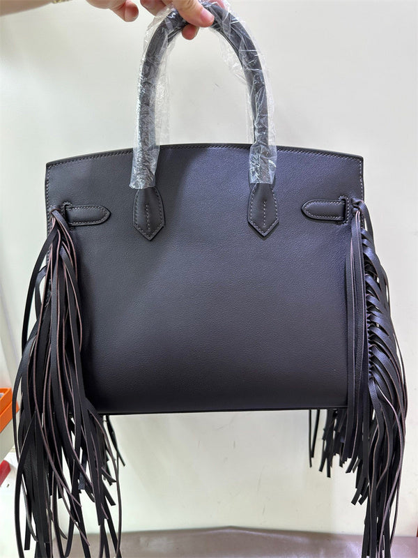  satchel interior and compartment view