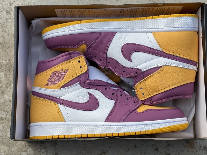Nike Men's & Women's Iconic Street Trainers — Style 215 detail view