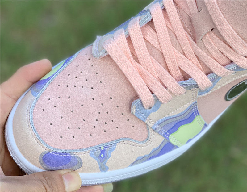 Nike Men's & Women's Luxury Low-Top Trainers — Style 045 angle view