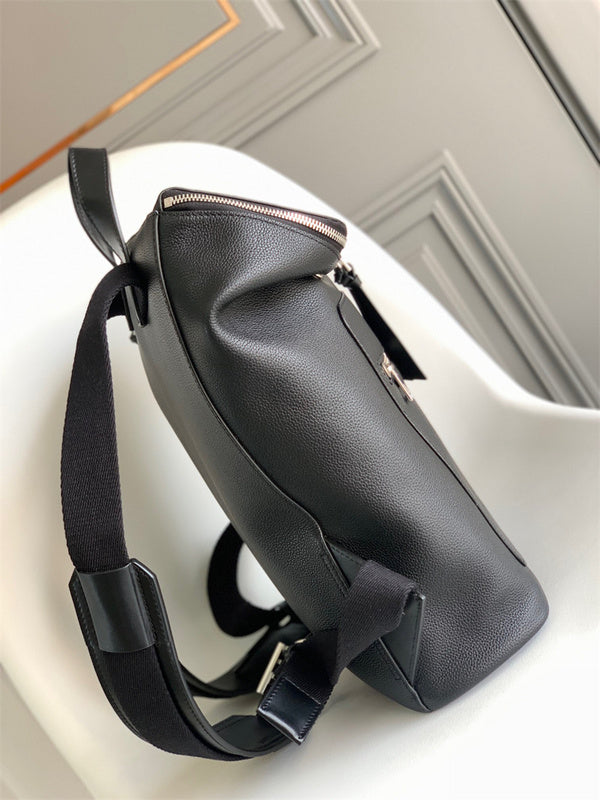 Ziva's Charm handbag – lifestyle view (37cm*28cm*10cm)