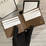 Styled lifestyle shot of sleek classic women's handbag – women's luxury accessory