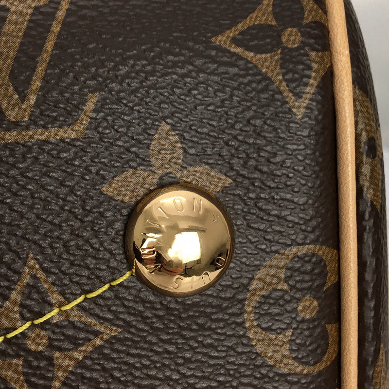 Styled lifestyle shot of refined statement women's handbag – women's everyday handbag
