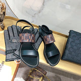 Full silhouette view of Louis Vuitton luxury piece style No.067