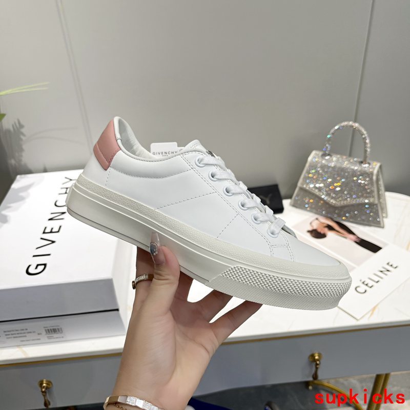 Givenchy shoes Style 112 - top view showing design