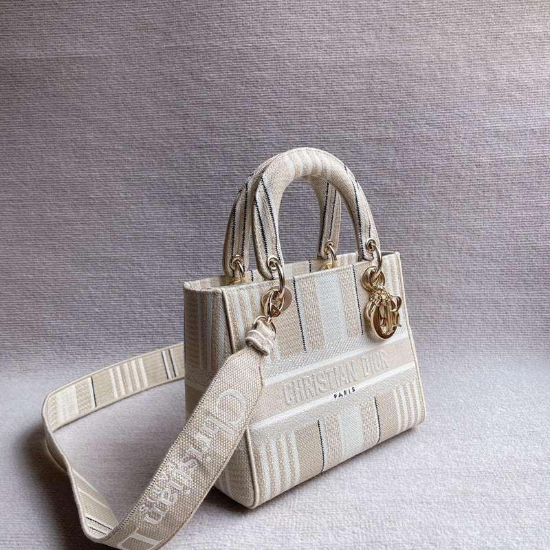 Interior view of polished classic women's handbag – women's luxury accessory